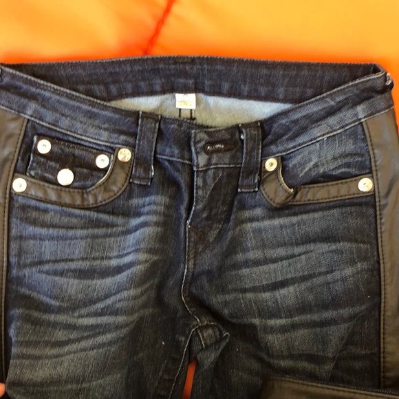 Jean - Picture 3 of 3